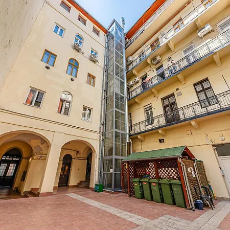 The Other Side Spacious 2br 2ba Ac